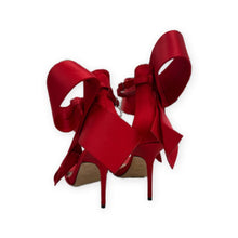 Load image into Gallery viewer, Aminah Abdul Jillil Pre-Owned Red Satin Bow Sandals - view 4