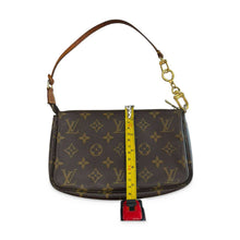 Load image into Gallery viewer, Louis Vuitton Pre-Owned Monogram Pochette Accessoires Bag - view 6