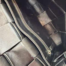 Load image into Gallery viewer, Bottega Veneta Pre-Owned Black Intreccio Crossbody Bag - view 4
