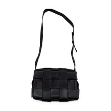 Load image into Gallery viewer, Bottega Veneta Pre-Owned Black Intreccio Crossbody Bag - view 2
