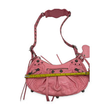 Load image into Gallery viewer, Balenciaga Pre-Owned Pink Leather Shoulder Bag, Heart Charm - view 4
