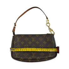 Load image into Gallery viewer, Louis Vuitton Pre-Owned Monogram Pochette Accessoires Bag - view 5
